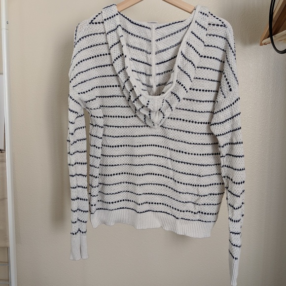 GAP Hooded Knit Sweater - Picture 3 of 4